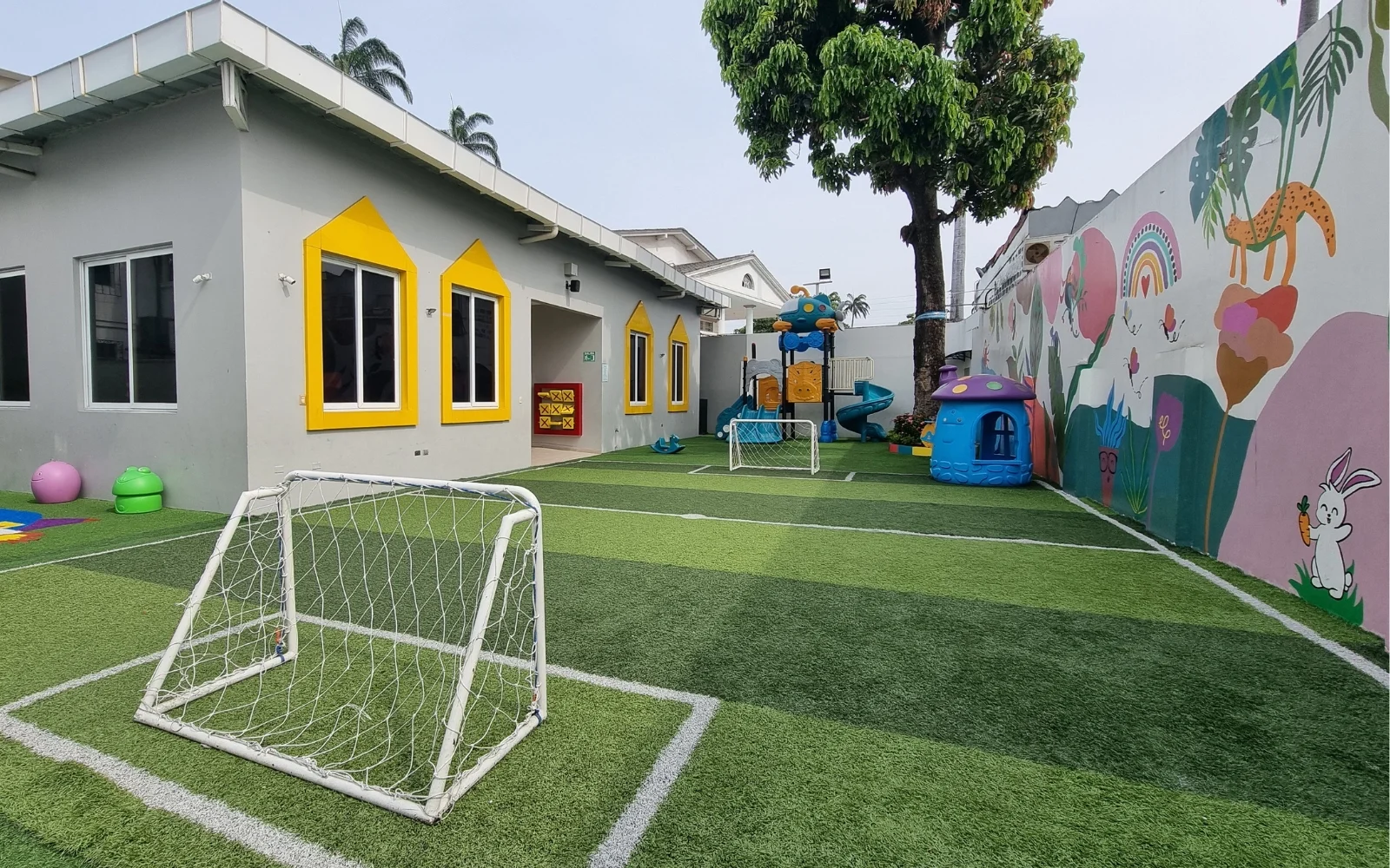 Agenda una visita  9